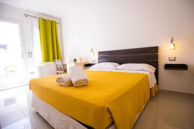 Room, Double Bed, Donnosanto Hotel 2/7