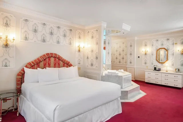 Theme, Imperial, King Bed، Fantasyland Hotel 1/1