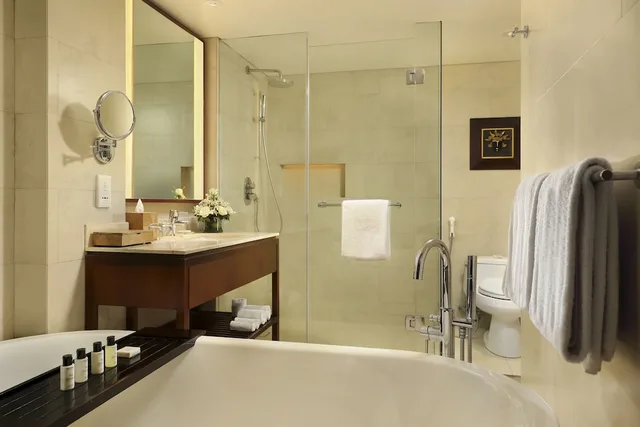 Deluxe, King Bed, Padma Resort Legian 9/10