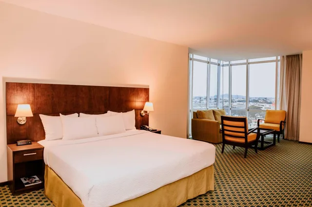 Junior Suite, Multiple Beds, City View، Courtyard By Marriott Guayaquil 5/10
