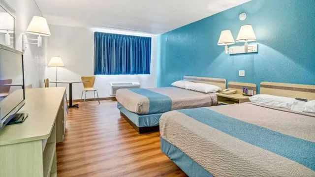 غرفة ثلاثية، Motel6 Big Springs, NE 2/8