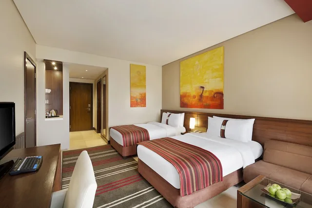 Standard, Twin Beds, Pool View, Holiday Inn Resort Dead Sea 1/5