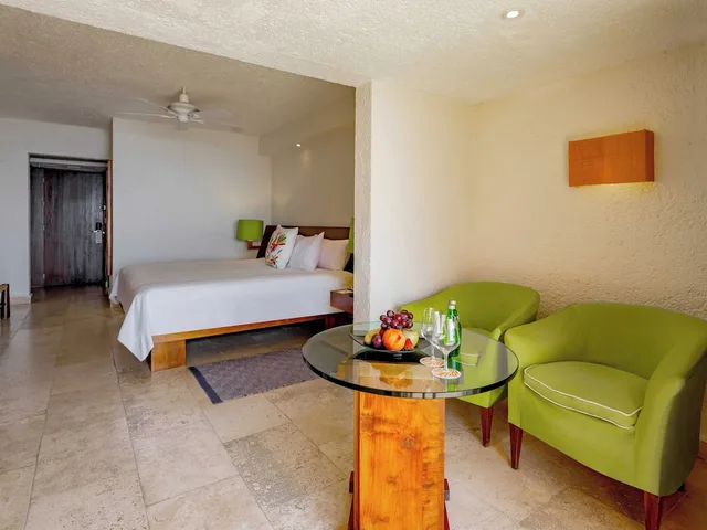 غرفة غراند ديلوكس بسرير كينج، Las Brisas Ixtapa 6/8