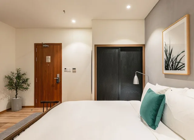 Superior, King Bed, No Window، The Glomad Da Nang Hotel - Hostel 1/4