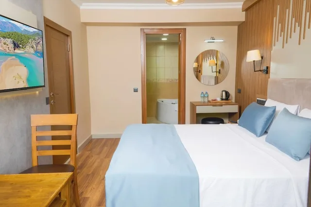 Suite, Double and Twin Beds, Lake View, Dalyan Tezcan Hotel 5/10