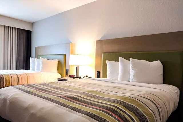 جناح بسريرين كوين، Comfort Inn & Suites Slidell - New Orleans Area 1/1