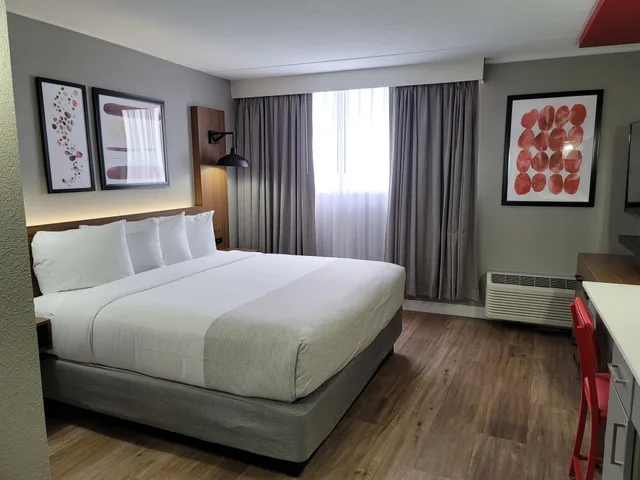 جناح جونيور بسرير كينج، Hawthorn Suites by Wyndham Wichita Airport 2/4