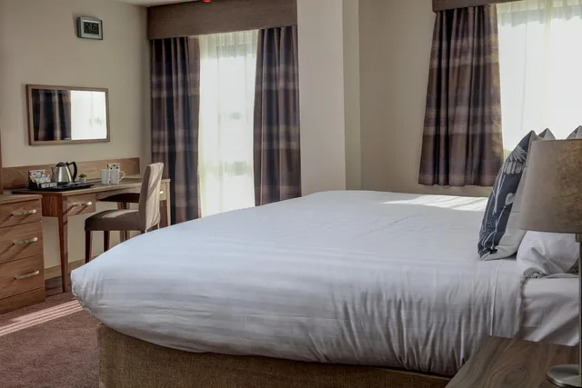 غرفة كلوب سوبيريور بسرير كينج، Best Western Kings Manor Hotel 9/10