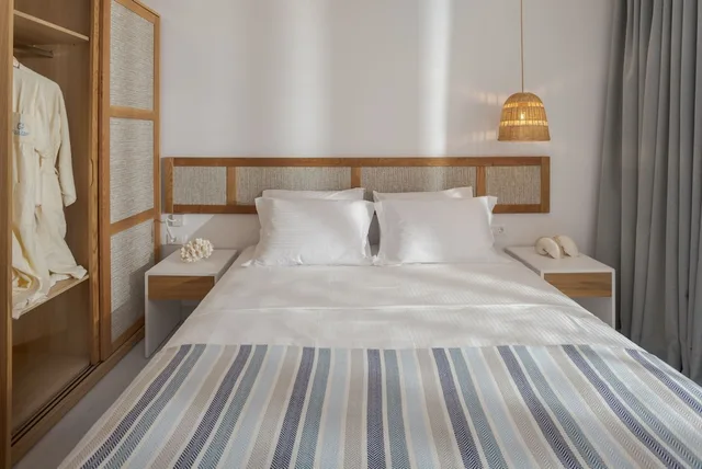 جناح بسريرين مزدوجين بإطلالة على البحر مع أريكة، Galazio Beach Resort 4/10