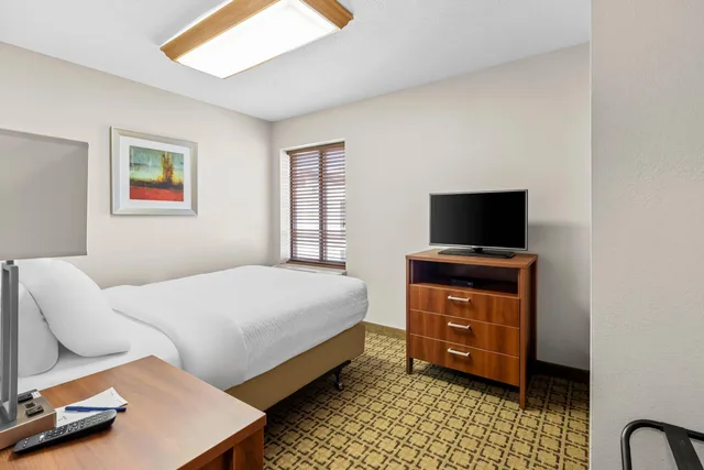 جناح، Clarion Inn Cranberry Township 5/6