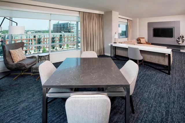 جناح بسرير كينج لذوي الإعاقة، The Westin Edina Galleria 1/1