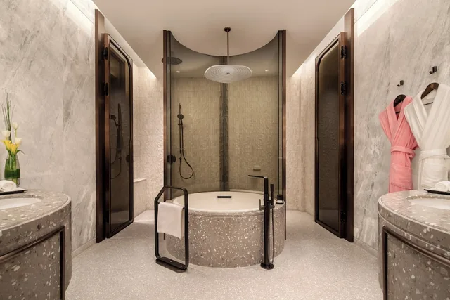Classic, King Bed, Plunge Pool, Intercontinental Huzhou Taihu South By Ihg 2/2
