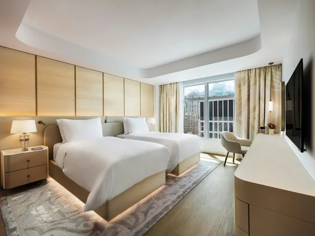 بنتهاوس بغرفتي نوم، Lanson Place Hotel 1/3