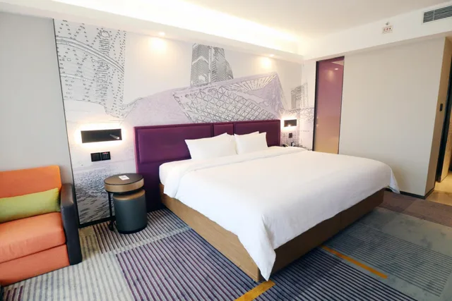 غرفة قياسية بسرير كينج، Hampton Inn Guangzhou China 5/10