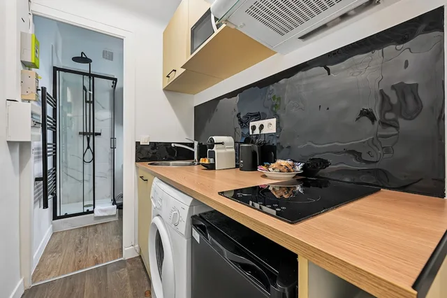 Deluxe, Apartment, Double Bed, City View, Sofa, RESIDENCE AURMAT 5/6