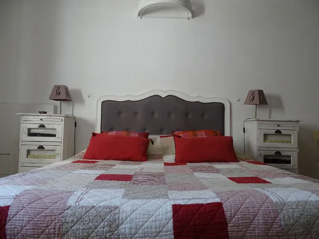Comfort, Double Bed, Park View, Clos Saint-Pierre De Fraisse 3/5