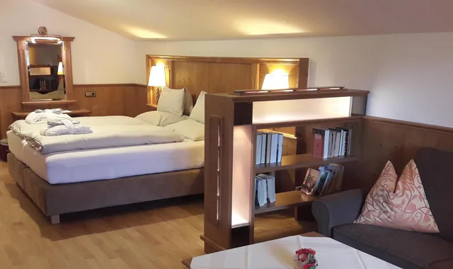 غرفة بريميوم بسرير مزدوج، HOTEL TIEFENBRUNNER 3/7