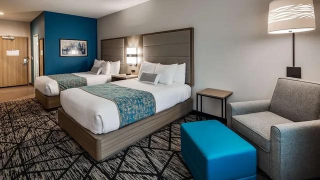 غرفة قياسية بسريرين كوين، Best Western Plus Mid County 6/10