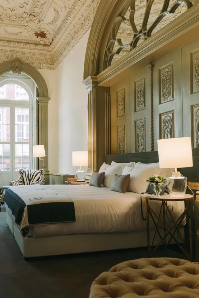 جناح ملكي بسرير كينج، Torel Palace Porto 1/2