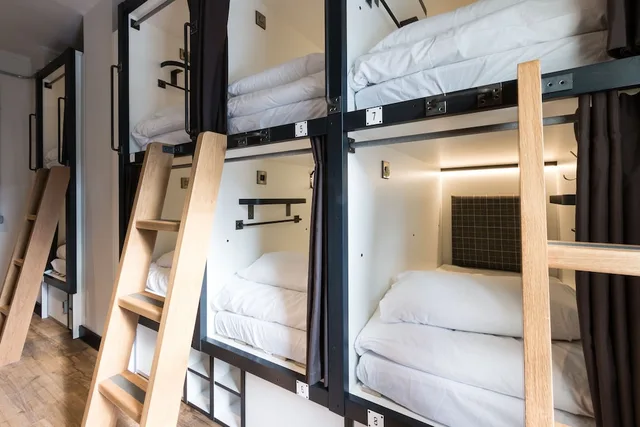 Mixed Dorm, 10 Beds، CoDE Pod Hostels THE CoURT 1/1