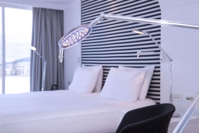 غرفة تنفيذية بسرير مزدوج بإطلالة على البحر، Hilton Sorrento Palace 4/8