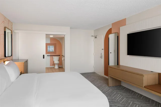 جناح بإطلالة على البحر، The Ambassador Hotel of Waikiki, Tapestry Collection by Hilton 1/6