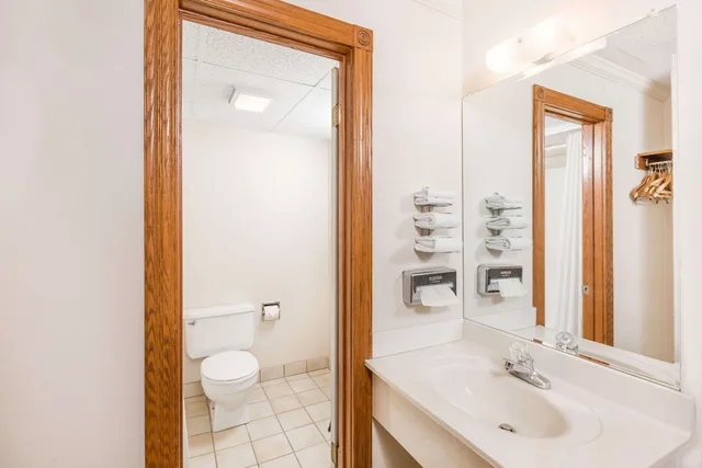 غرفة بسرير كينج، Knights Inn And Suites South Sioux City 7/8
