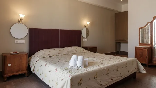 Artist, Deluxe, 1 Double and 1 Single Bed، Nami Hotel & Suites 4/10