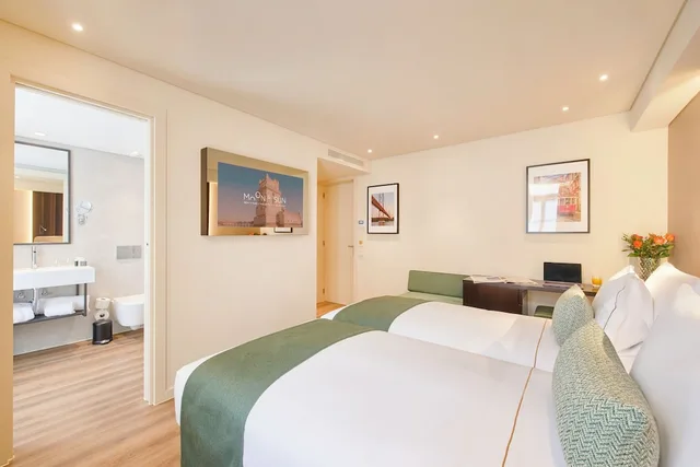 غرفة بسريرين منفصلين بإطلالة على المدينة، Hotel Moon & Sun Lisboa 3/10