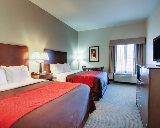 غرفة بسريرين كوين، Comfort Inn & Suites Moss Point Pascagoula 1/3