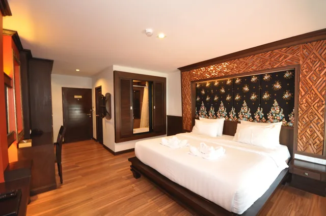 غرفة ديلوكس بسرير مزدوج، Chalelarn Hotel 1/3