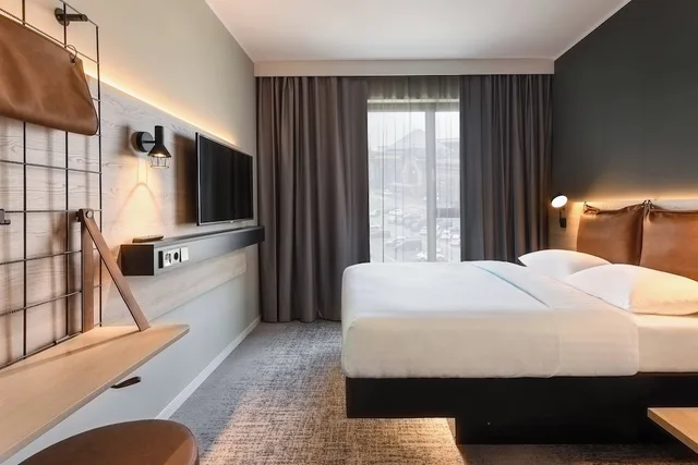 غرفة بسرير كوين، Moxy Stuttgart Feuerbach 5/8