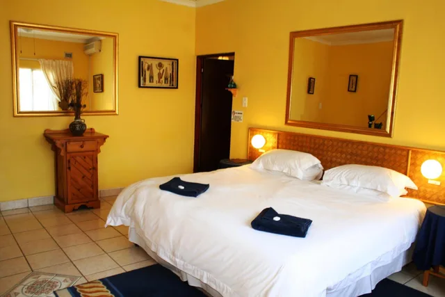 Flintstones Guest House Durban، ديربان 26/52