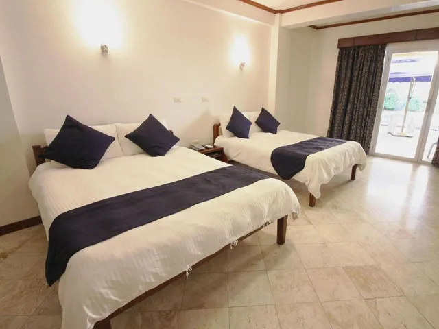 Pool, Suite، Mermaid Resort 1/2