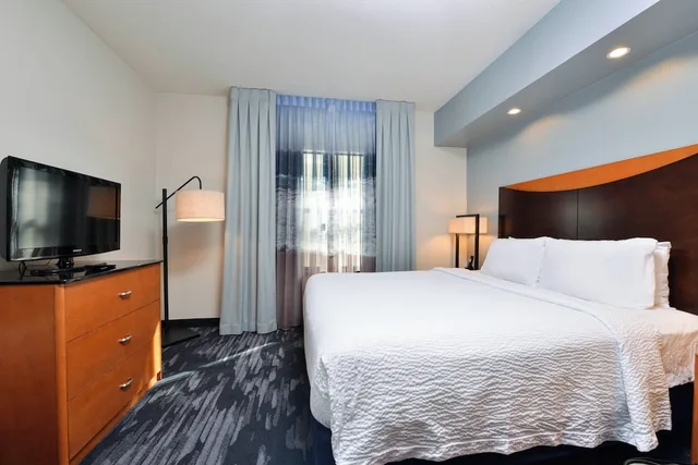 جناح بغرفة نوم واحدة، Fairfield Inn & Suites Santa Cruz - Capitola 1/2