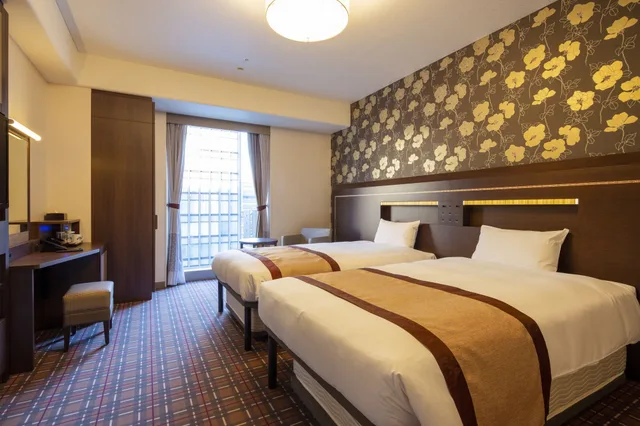 Superior, Twin Beds, Extra Beds, High Floor, Top Floor، Hotel Monterey Fukuoka 1/4