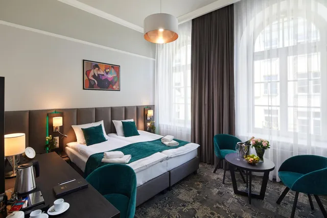 Standard, Hotel Estera 1/2