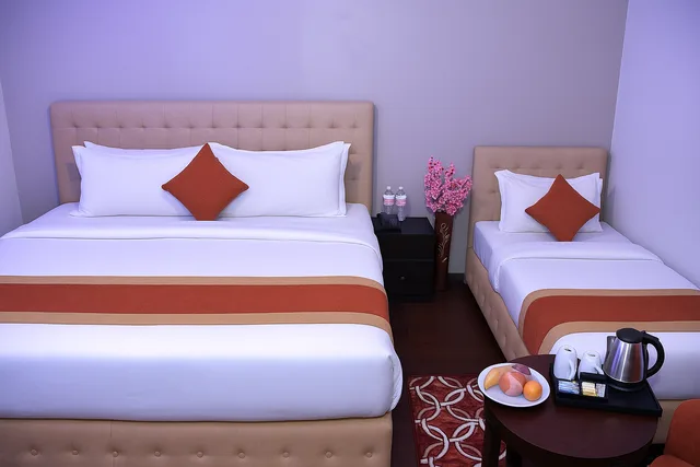 غرفة ثلاثية بسرير كوين وسرير فردي، Hotel Marinha Pvt. Ltd. 1/1