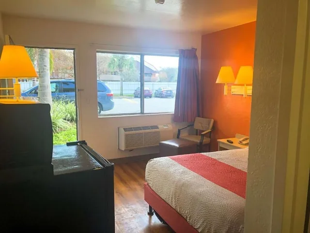 غرفة ديلوكس بسرير مزدوج، Motel6 Jacksonville, FL - Orange Park 8/10