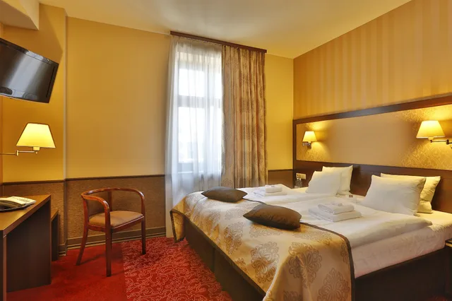 غرفة قياسية بسرير مزدوج، Hotel Wielopole 1/10