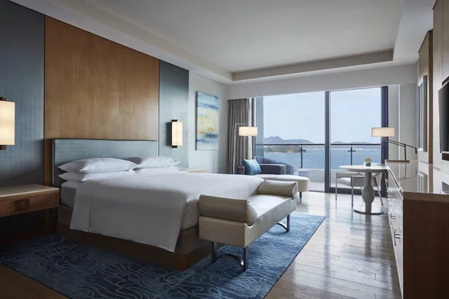 Room, King Bed, Partial Ocean View, Jw Marriott Hotel Sanya Dadonghai Bay 4/10