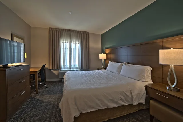 2 Bedrooms, Suite, 1 King and 2 Queen Beds, Kitchen, Staybridge Suites Houston Humble Generation Pk 3/7