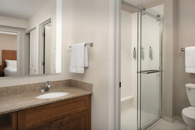 جناح بسريرين مزدوجين بغرفتي نوم لذوي الإعاقة، Residence Inn by Marriott Fayetteville Cross Creek 3/4