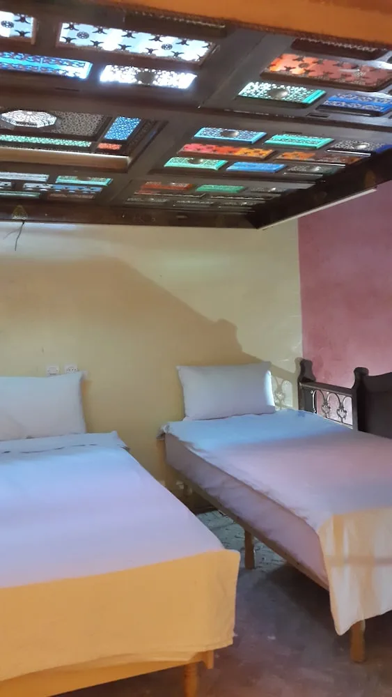 سكن مشترك مختلط اقتصادي بأربعة أسرّة وأسرّة بطابقين بإطلالة على المدينة، Dar Naima - Hostel 2/2