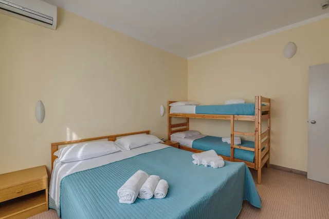 غرفة قياسية بثلاثة أسرّة بغرفة نوم واحدة لذوي الإعاقة، Hotel Massimo 10/10