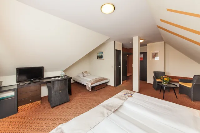 غرفة كومفورت ثلاثية بثلاثة أسرّة، Hotel Strohgaeu 4/5