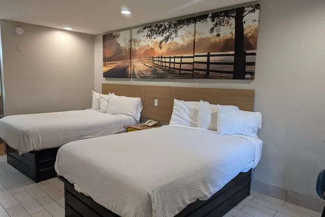 غرفة بسريرين مزدوجين لذوي الإعاقة، Days Inn by Wyndham Arcadia Louisiana 2/6