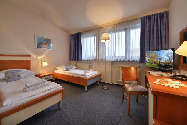 غرفة ثلاثية، Ea Hotel Populus 1/5