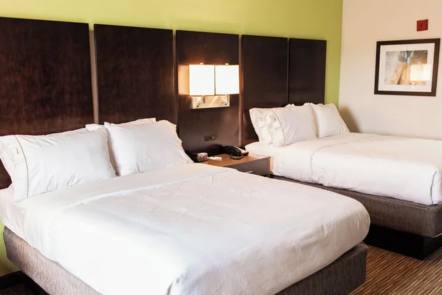 غرفة قياسية بسريرين كوين مع أريكة، Holiday Inn Express Suites Sweetwater 1/1