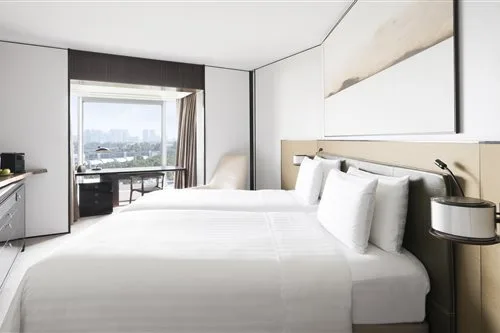 غرفة كلوب بسرير مزدوج أو سريرين منفصلين، Shangri-La Singapore 1/2